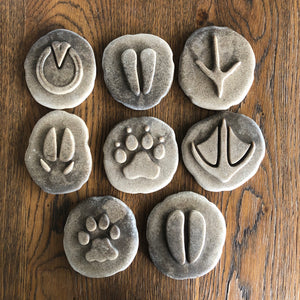 Farmyard Footprints Sensory Stones (2-sided)