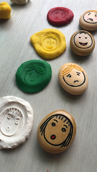 Emoticon Pebbles (Big size, full set of 8)